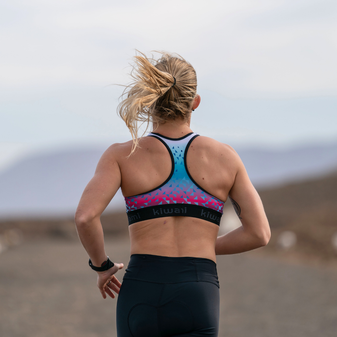 brassiere de sport - course à pied - vélo - triathlon - tissu haut de gamme - maintien optimal - performance