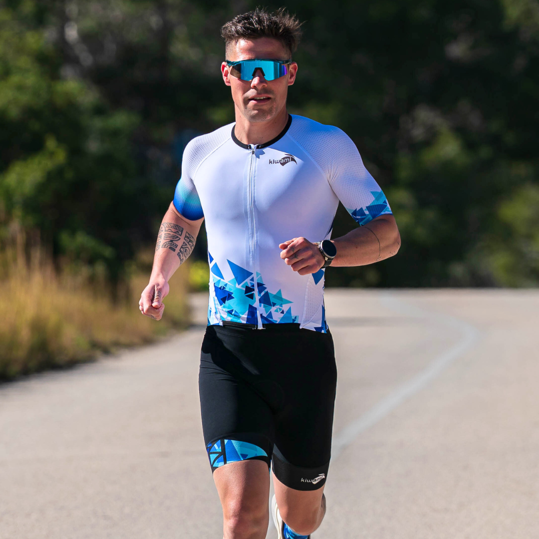 trifonction aéro de triathlon homme longue distance avec manches et poches fabrication française kiwami sports