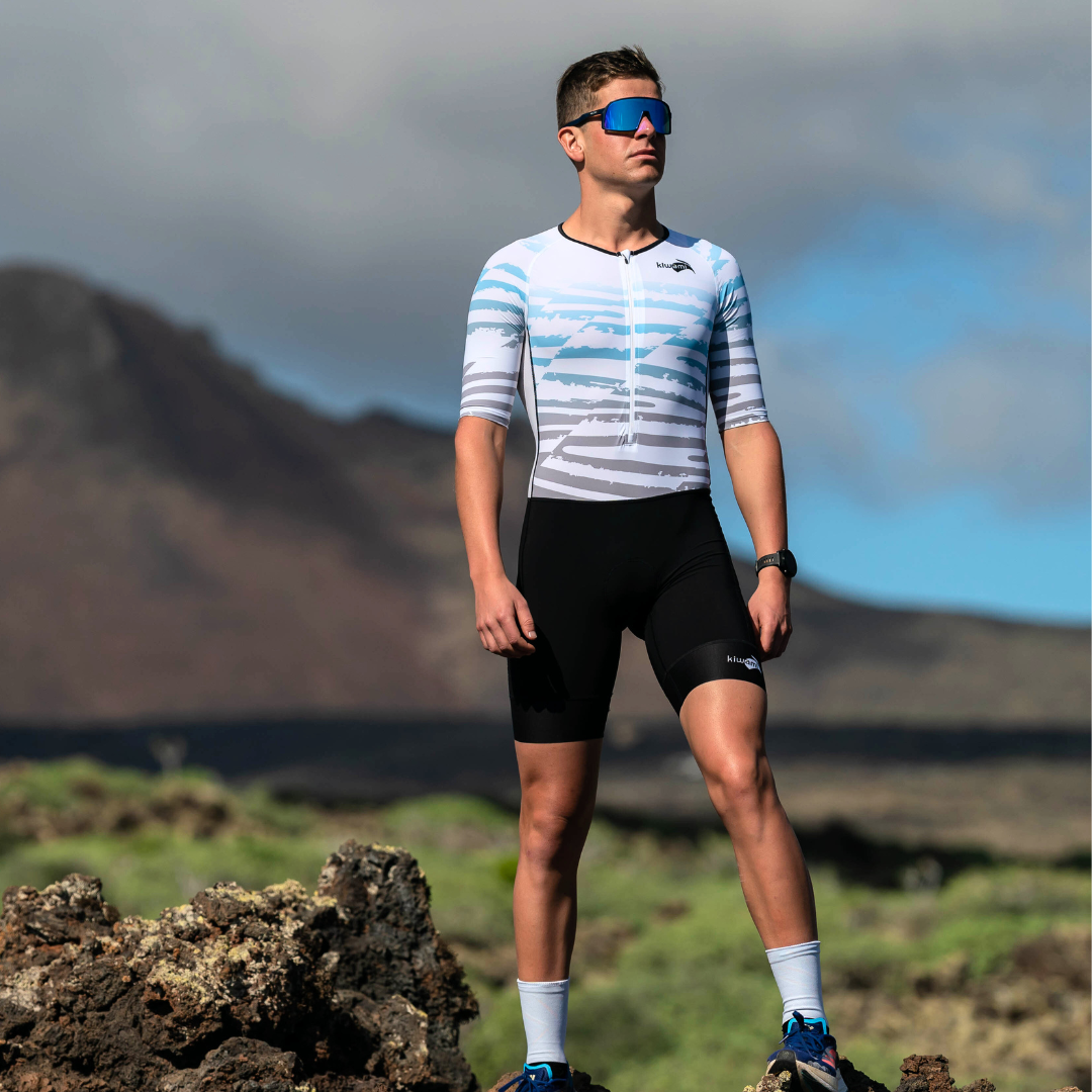 Tenue de triathlon et combinaison de triathlon rapport qualité prix confort performance fabrication française Kiwami Sports