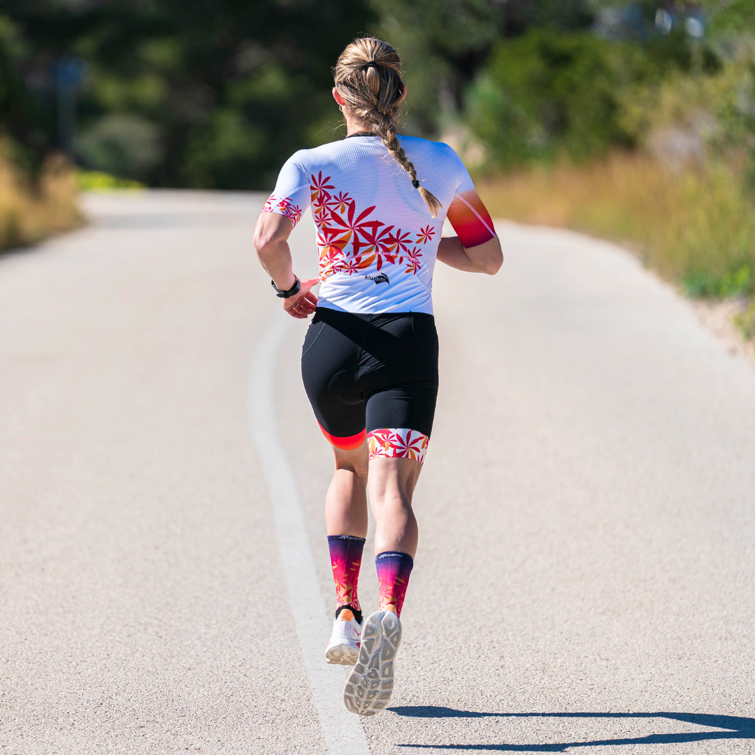 tenue triathlon femme Kiwami trifonction manches performance avec poches nutrition