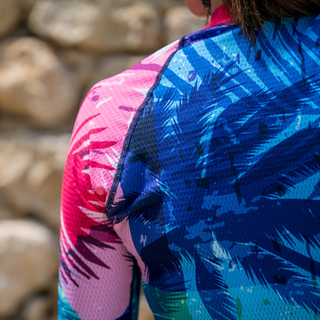 nos maillots de cyclisme sont fabriqués en France à côté de Pau - zoom matière respirante