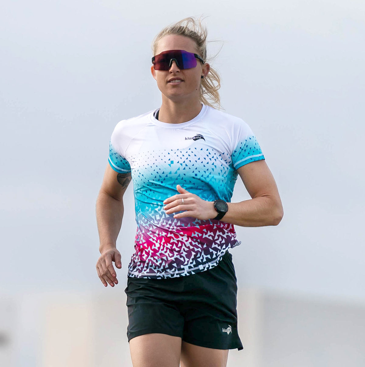 Women's running t-shirt Finisher Black