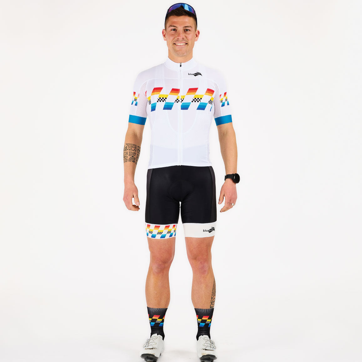 Cuissards pour homme conçus et fabriqués en France par Kiwami Sports - Peau de chamois haut de gamme conçu pour le longue distance. Tissu ultra respirant et antibactérien. Grand confort pour les cyclistes.