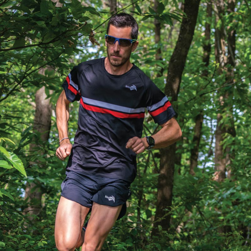 tee-shirt-running-homme-course-a-pied-running-kiwami-sports