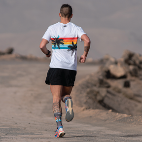     tee-shirt-running-homme-manches-courtes-blanc-malibu-triathlon-kiwami-sports_coloré