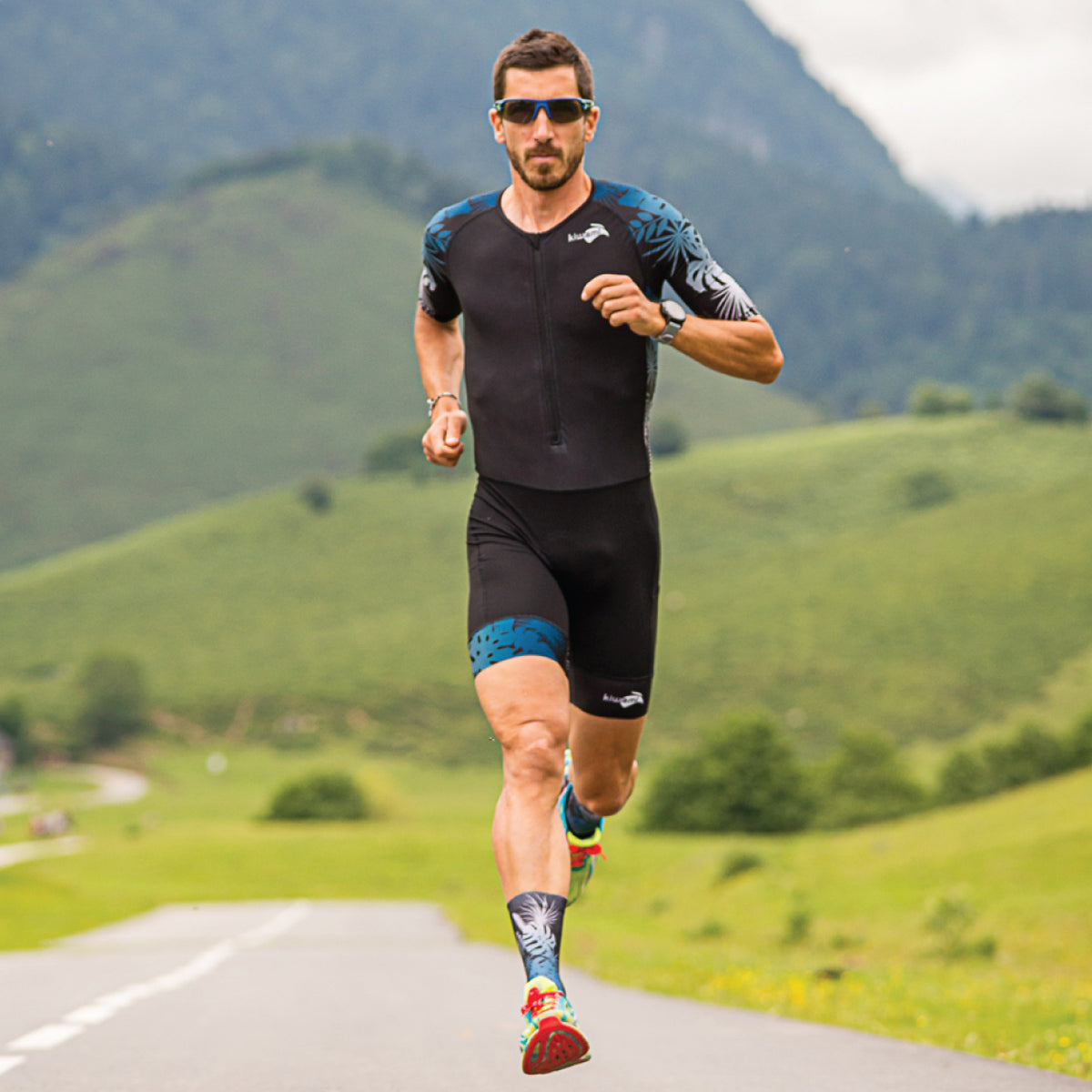 tenue-de-triathlon-homme-trifonction-avec-manches-longue-distance-fabrication-francaise-black-folia-kiwami-sports-45