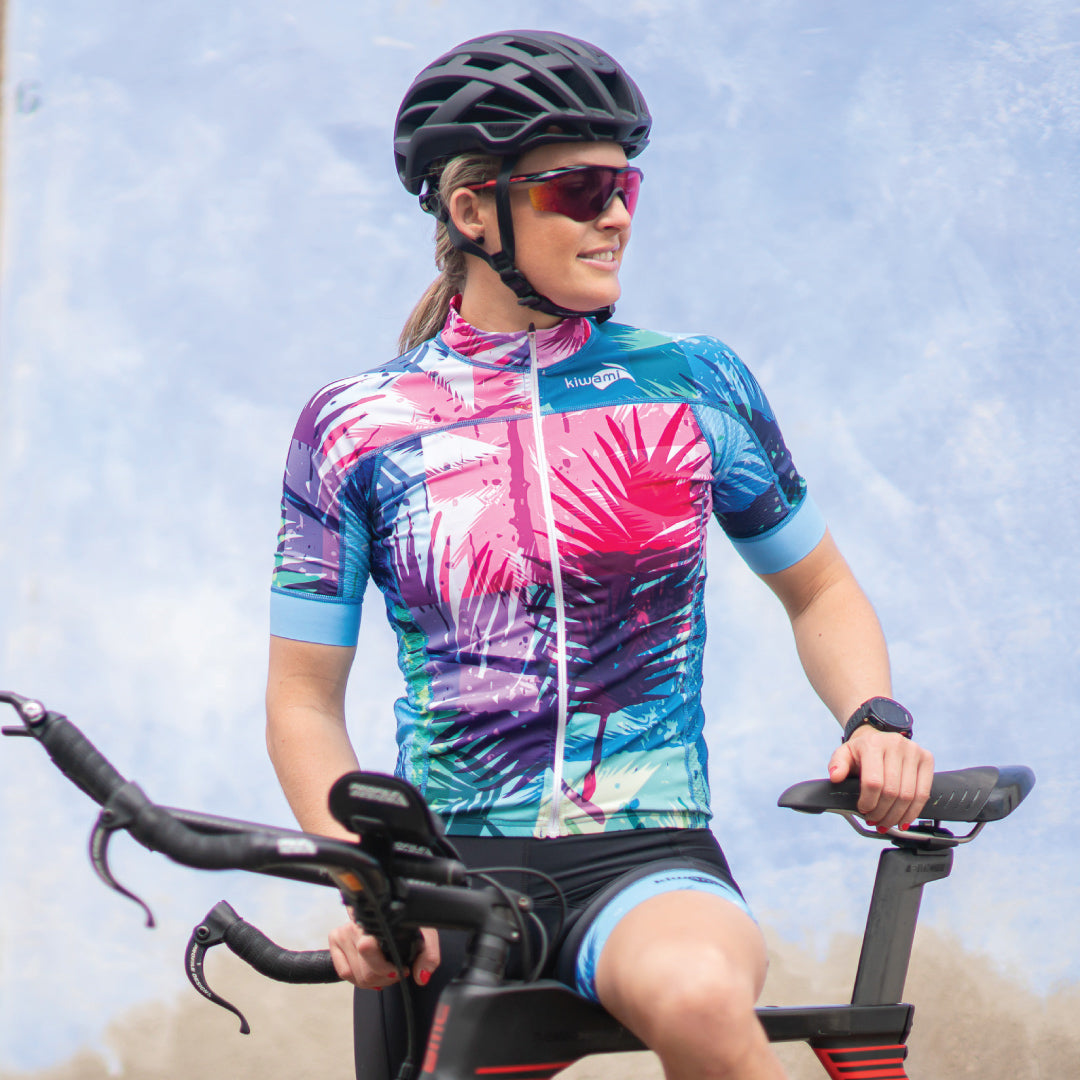 cyclisme femme tenue vélo cyclistes féminines maillots et cuissards