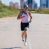 Trifonction femme HIRANGA Openback, élite, haute qualité, performance, tenue de triathlon femme dos ouvert