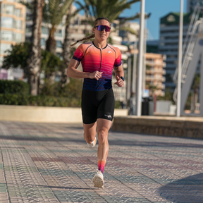 trifonction femme triathlon avec manches et poches pour gels et barres énergétiques kiwami fabrication française