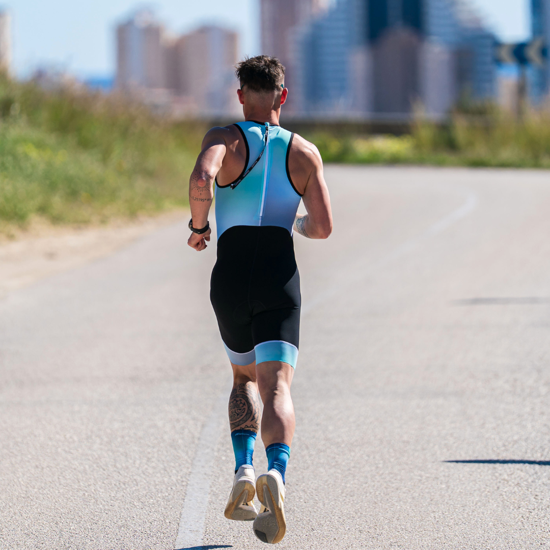 Kurzdistanz Triathlonanzug, Rückenreißverschluss, Größen XS S M, Kiwami, hergestellt in Frankreich, Komfort und Leistung