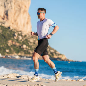 Combinaison de triathlon Trifonction homme triathlon longue distance Hiranga LD Aero Kiwami avec manches aérodynamiques et poches arrière – made in France