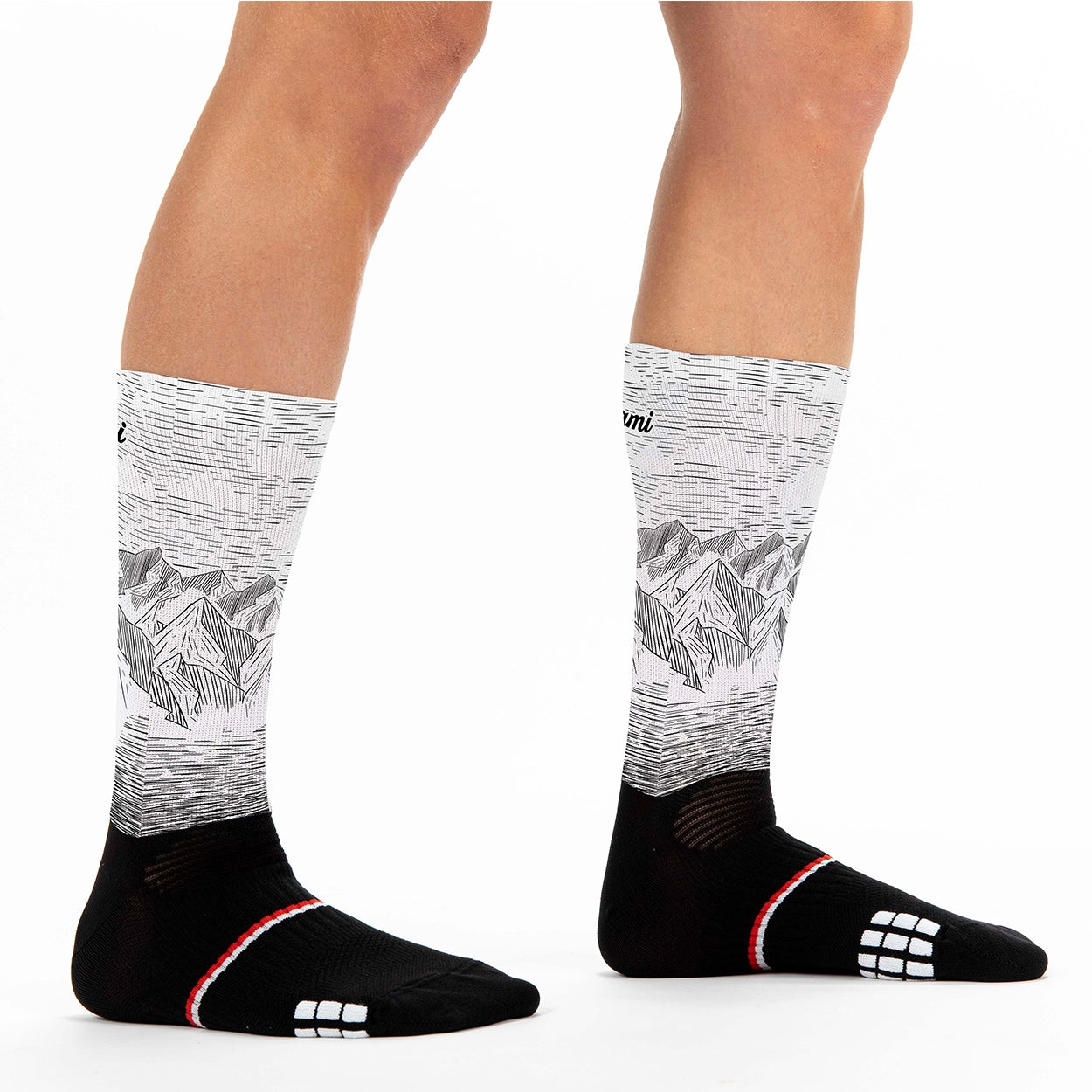 socks_sports_running_cycling_original_colorful_white_moutain_made_in_france_kiwami_sports