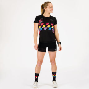 coloré, design, repsirant le tee-shirt de running femme course à pied Kiwami est très confortable