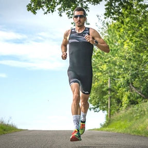 tenue de triathlon homme trifonction triathlon S M Kiwami sports fabrication française