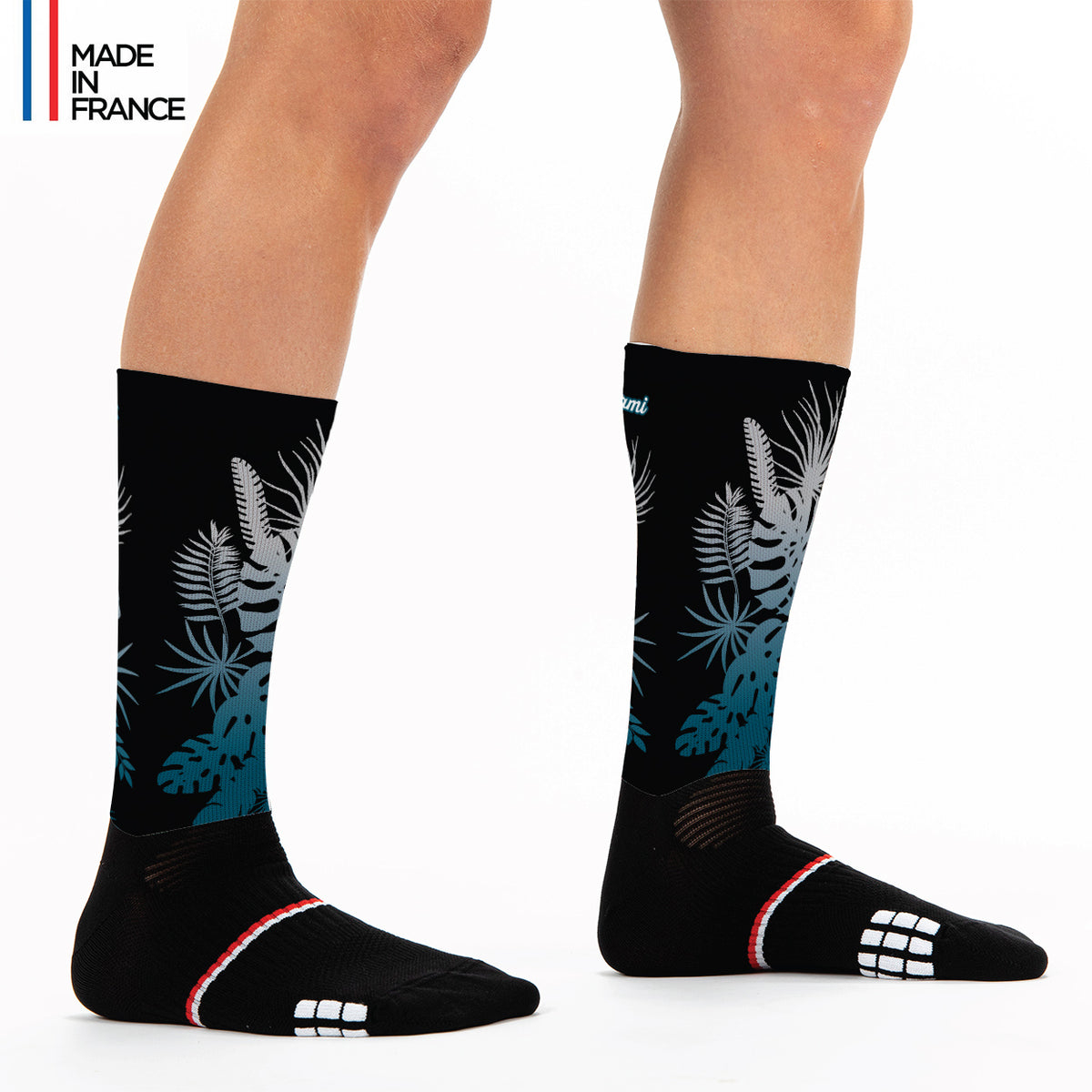socks-cycling-running-men-black-flowers-kiwami-sports-1