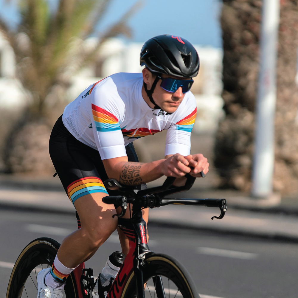 Arena Lance Le Tout Premier Maillot De Compétition Fabriqué En Partie Avec Des Textiles Recycles Approuve Par La Fina Arena Lance Le Tout Premier Maillot De Compétition Fabriqué En Partie Avec Des Textiles Recycles Approuve Par La Fina
